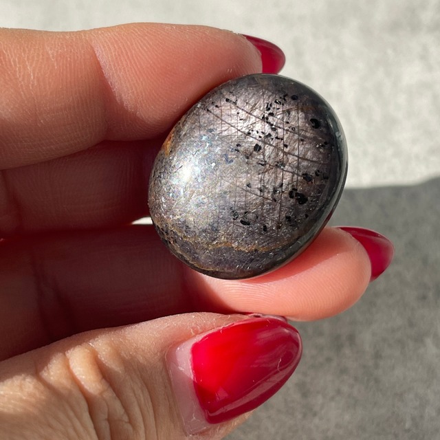 【インド産 スターサファイア】タンブル ① 鉱物 天然石 パワーストーン