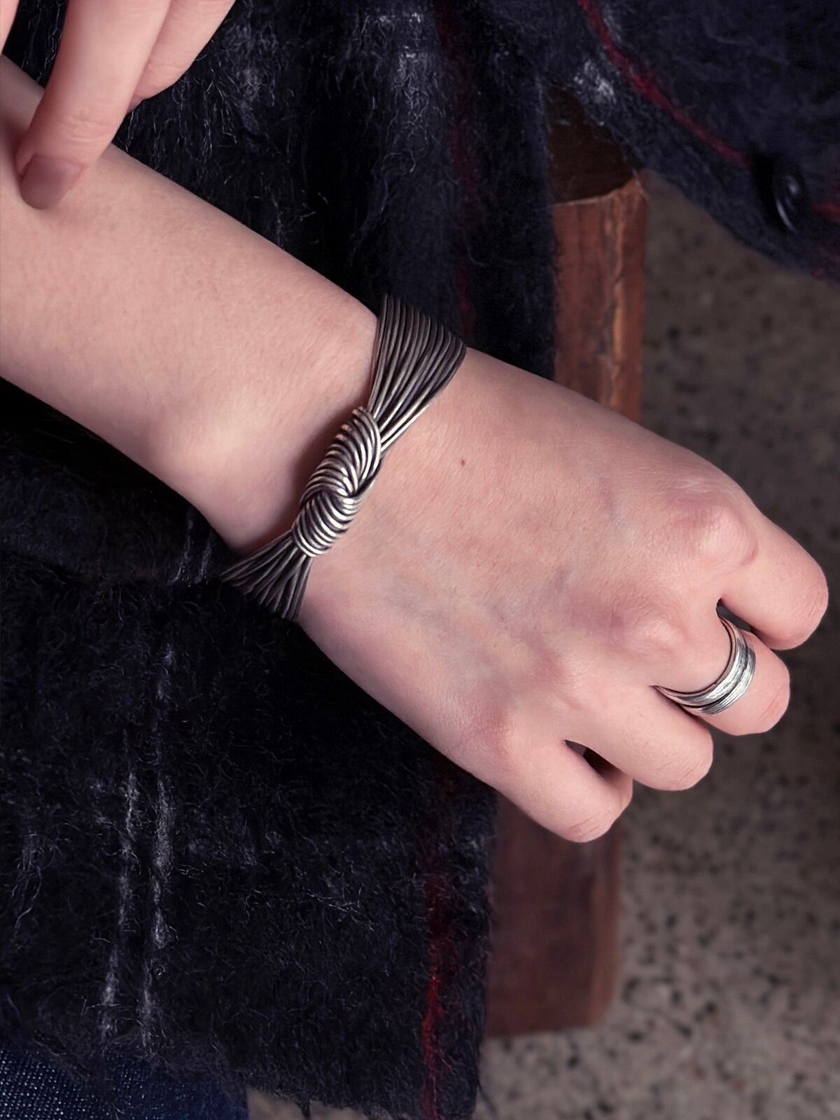 Karen tribe／Silver bangle (BA-10) | 333 & tay - Delivery Service