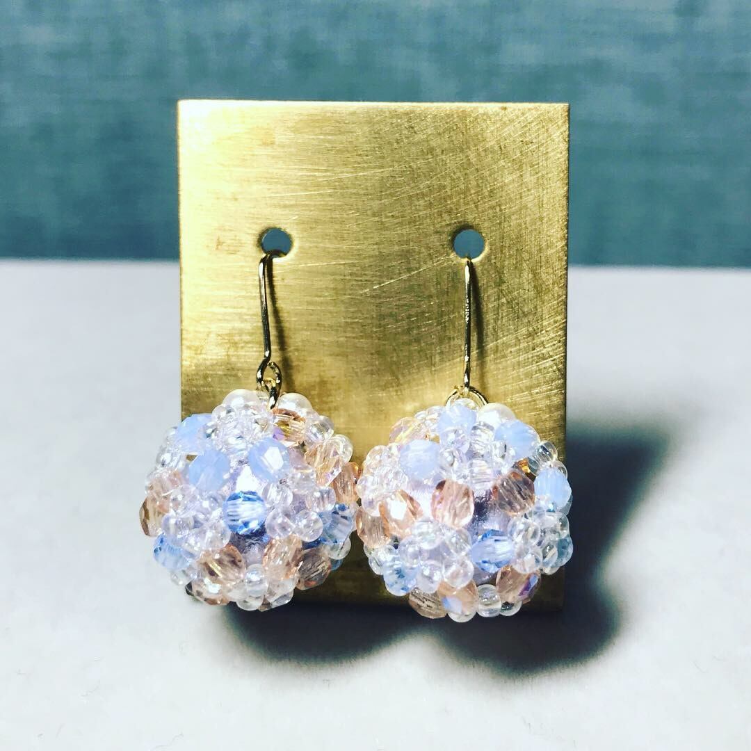 0039:三色カラーのスワロフスキー 一粒ピアス