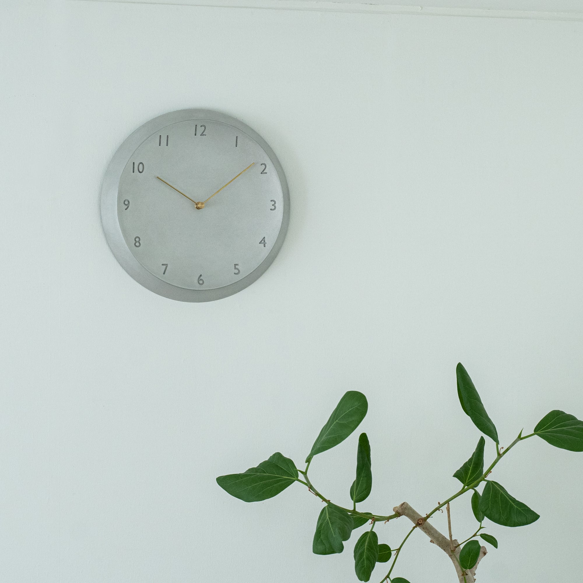 crater clock number 300 – brass hands | HONOR