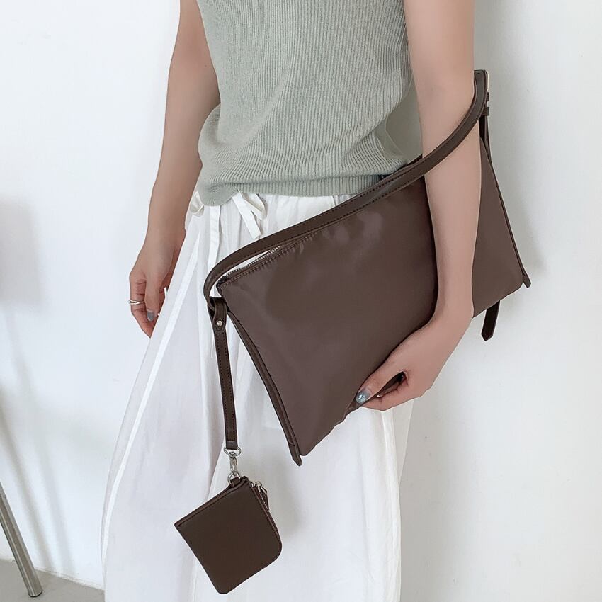 nylon shoulder bag with mini wallet L0591