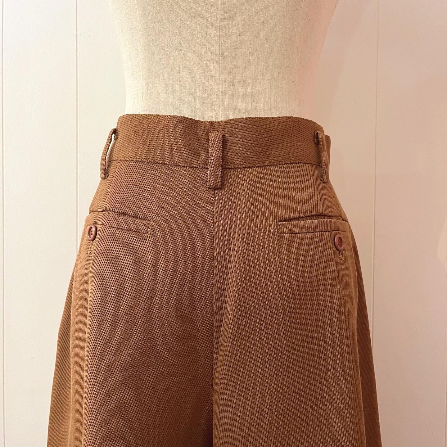 Christian Dior sports / brown half pants