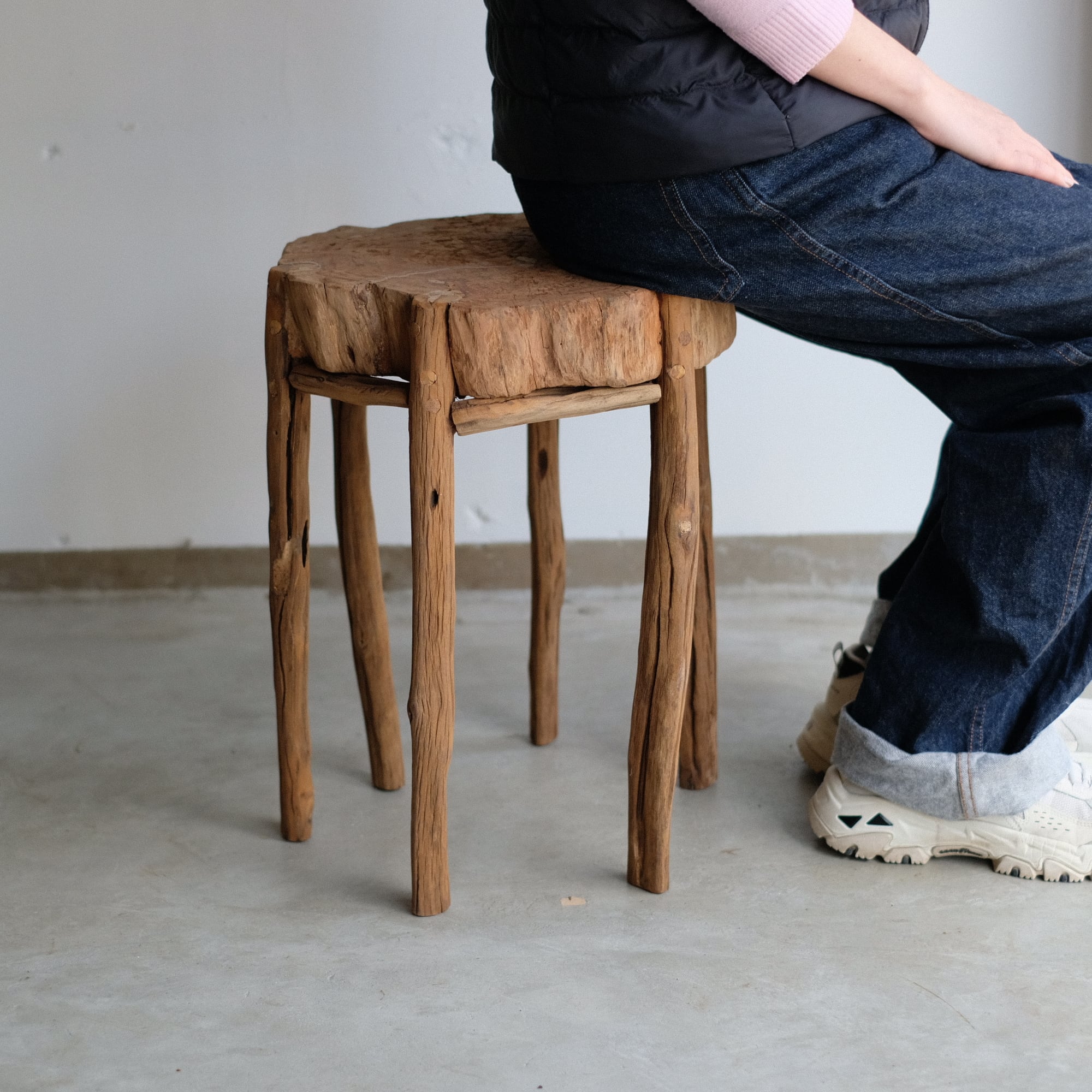 Round Lychee Stool 50 -002