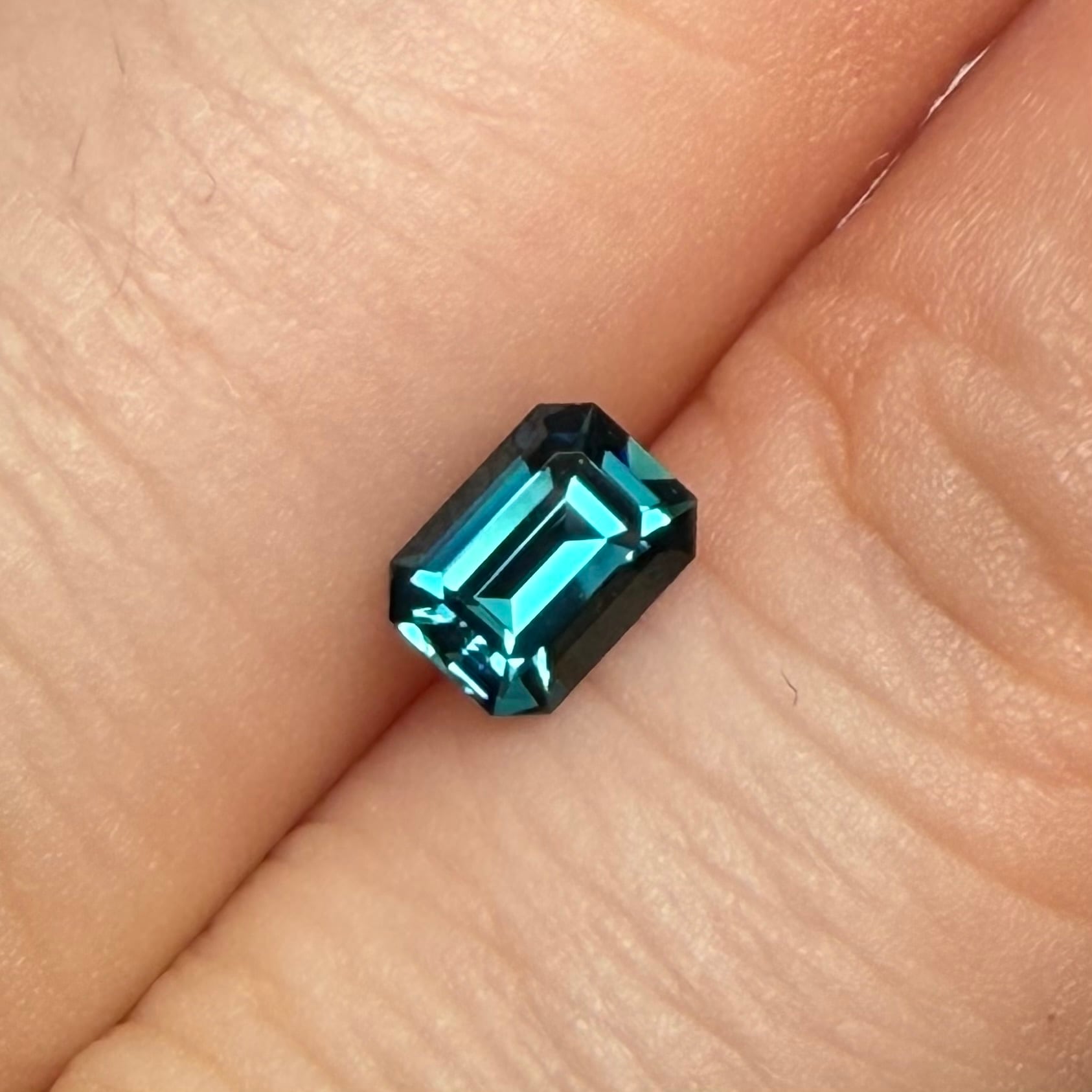 高品質　インディゴライトトルマリン