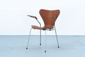 Arne Jacobsen | Model.3207 Seven Arm Chair