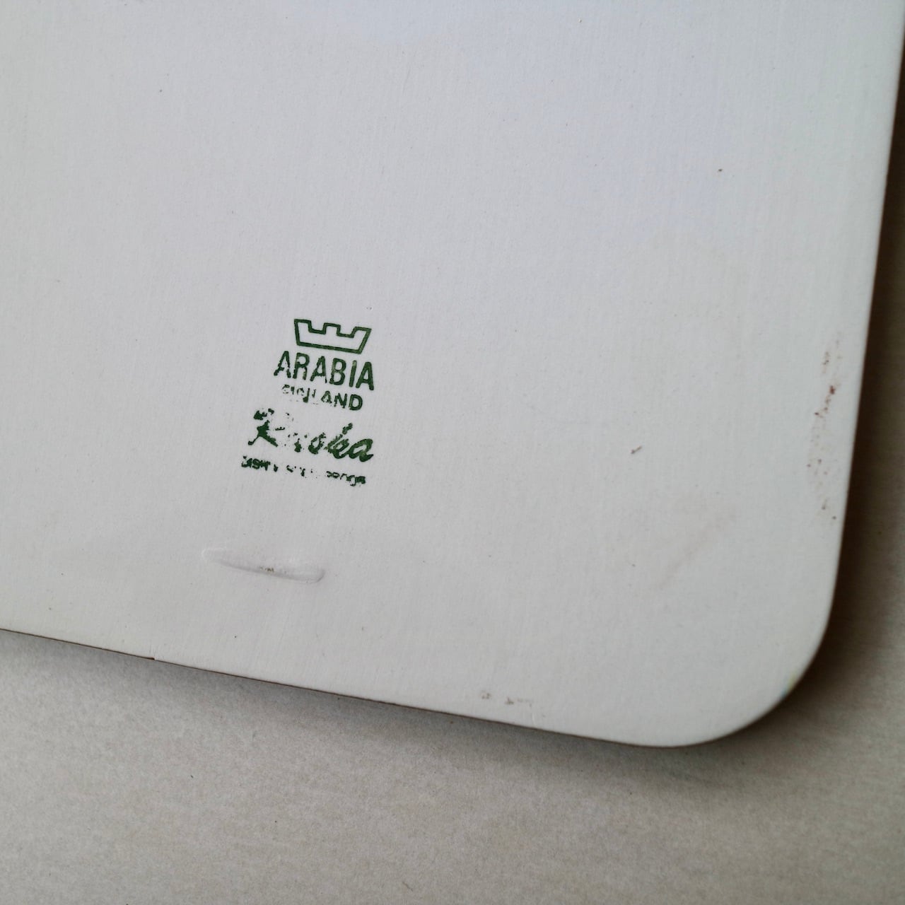 アラビア ルスカ カッティングボード Mサイズ