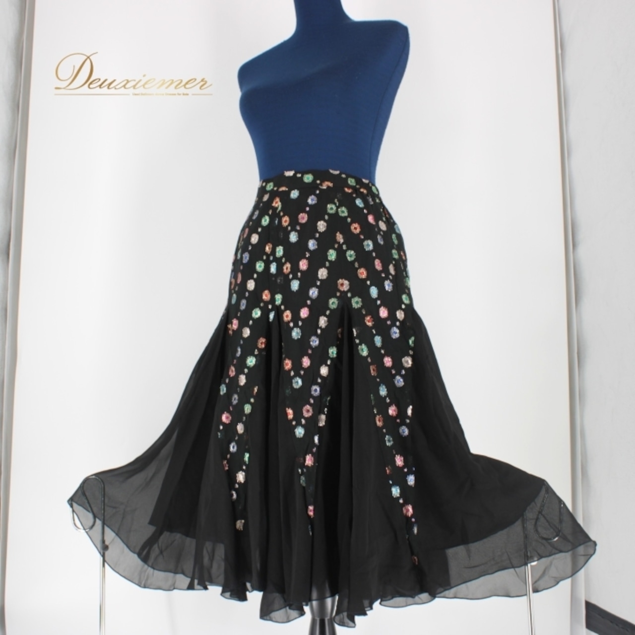 社交ダンス 衣装 スタンダード スカート レッスンウェア 女性用 レディース オールシーズン 黒 ブラック系 ラメ キラキラ カラフル レース おしゃれ 上品 丈感 フレア スカート ドレス スポーツ シンプル ダンス ウェア ユニフォーム 軽量 繊細 高品質