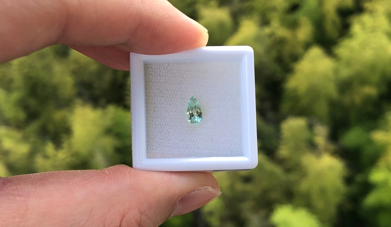 ミントグリーントルマリン 0.575ct