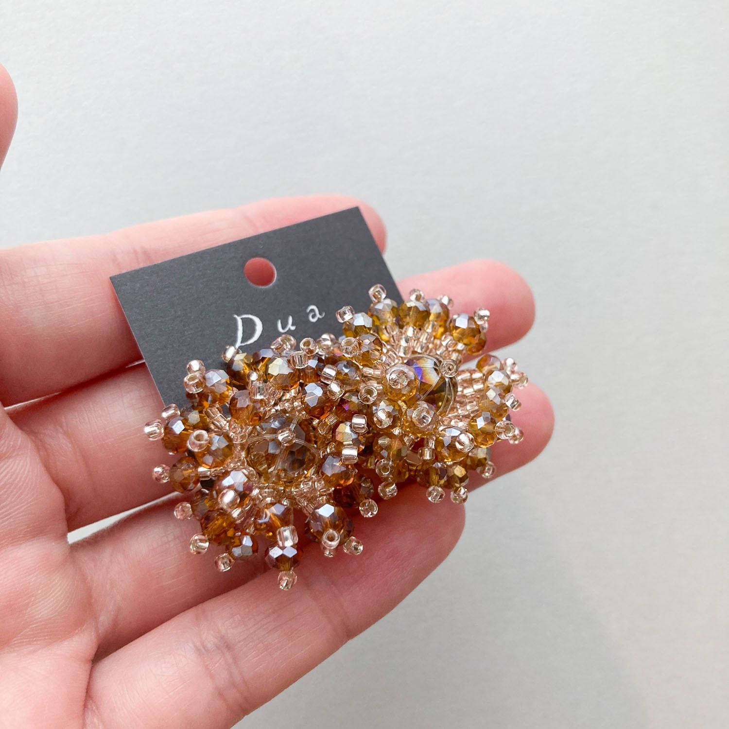 Duaオリジナル 立体お花ビーズワークカボション〈ピアス/イヤリング