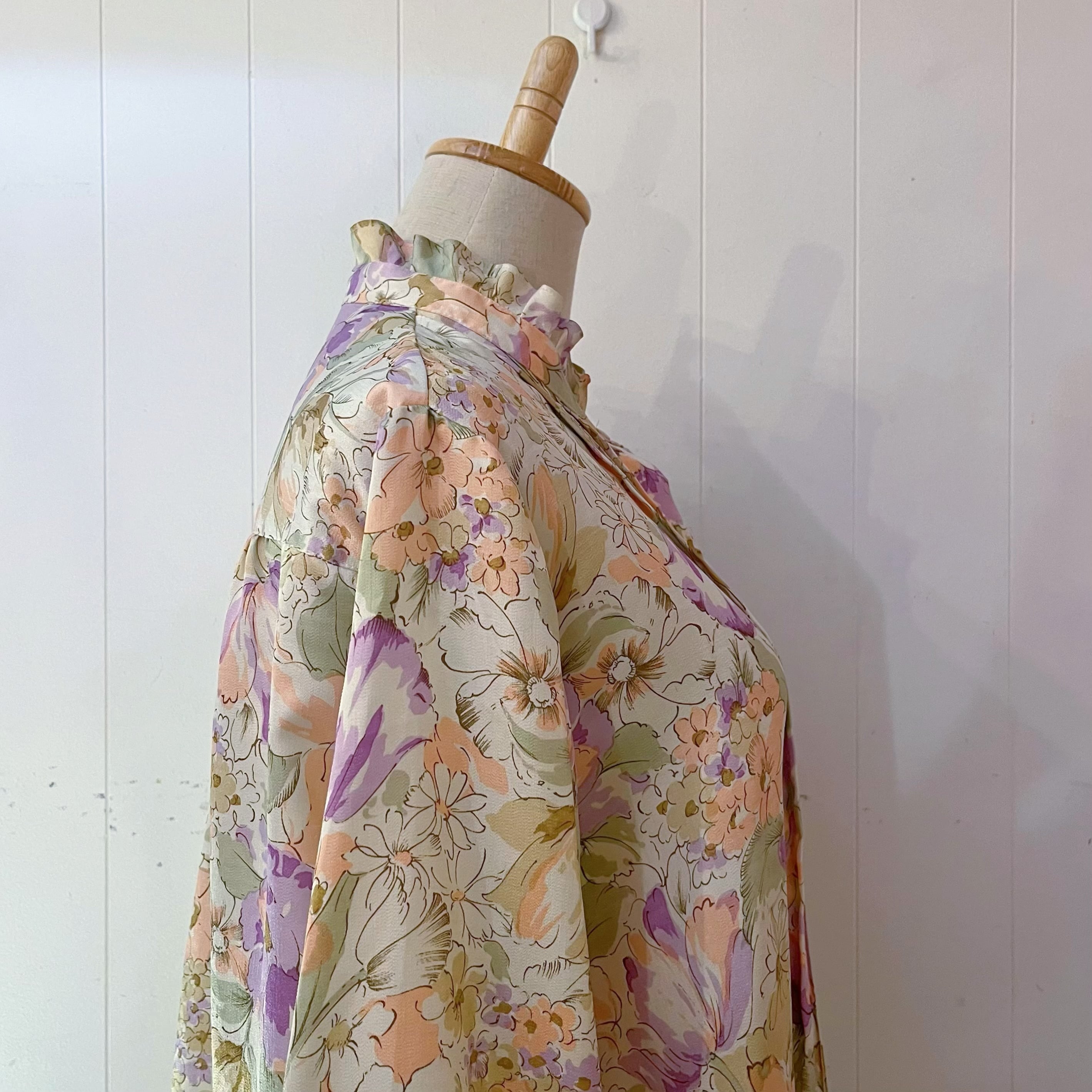 watercolor flower frill stand coller blouse