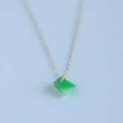 翡翠を自由気ままに日頃使い！ K10YG Kakeraネックレス A貨翡翠 jd_ne1157