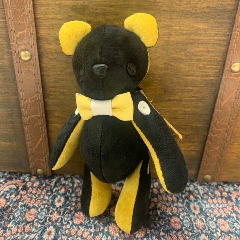 ピッグスウェードベルベア★端革を使ってアップサイクル「ベルズベア」写真の1点販売です　ブラック&イエロー系