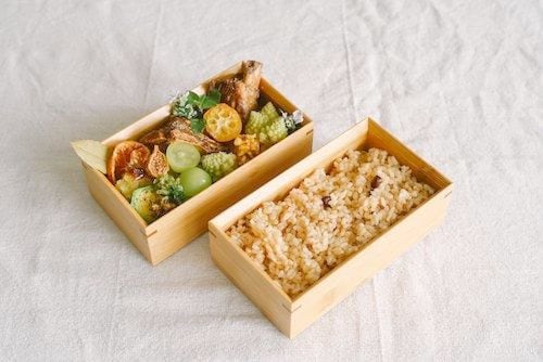 竹で編まれた二段弁当箱です。作りの良いものです。 国産竹で作ったお弁当箱（長方形2段） | Yui to Wa