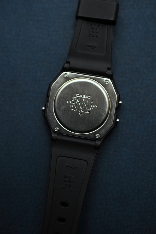 Utah/”CASIO” digital watch/rubber