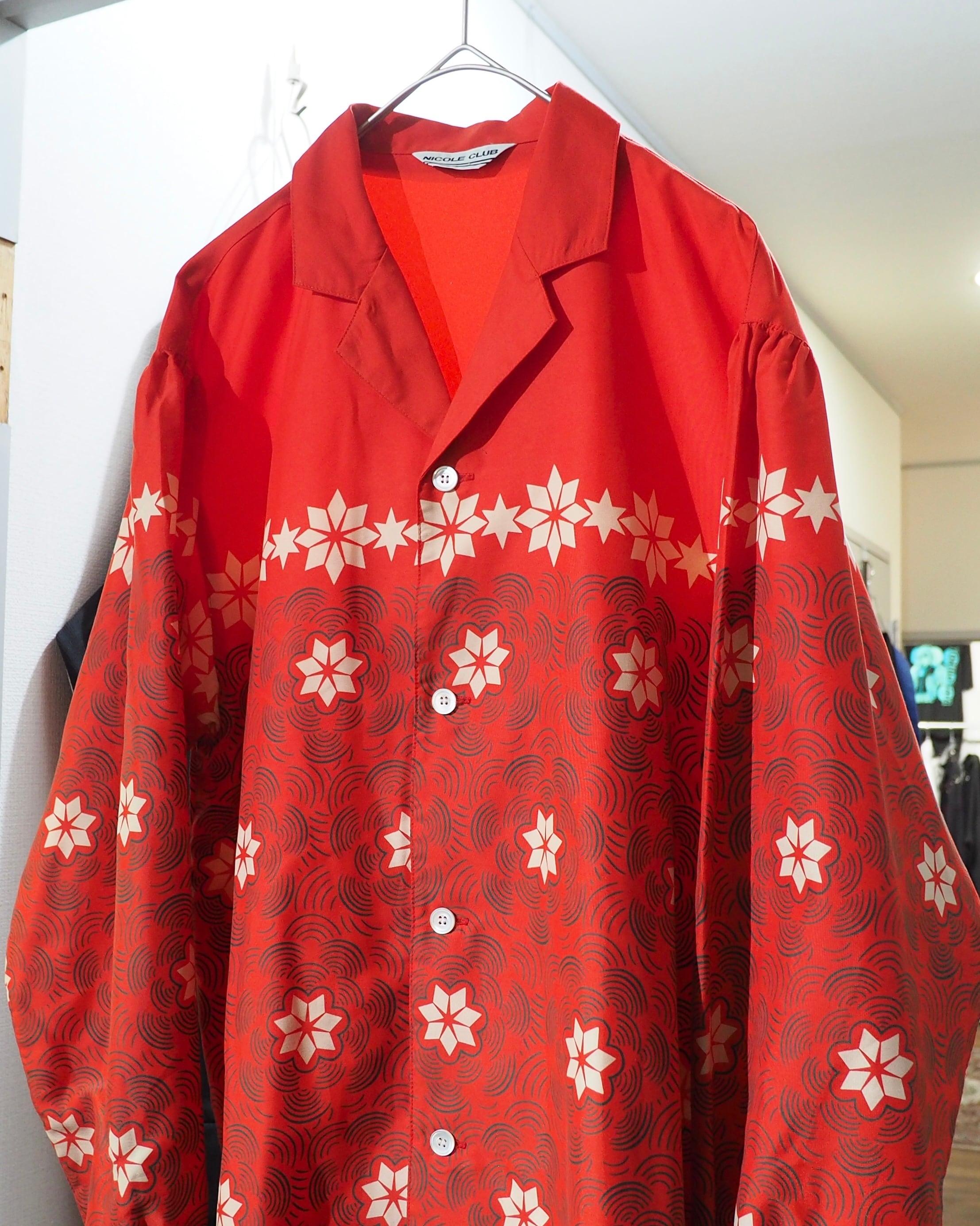 1980s " NICOLE CLUB " Arabesque oriental pattern Design vintage Open collar shirt