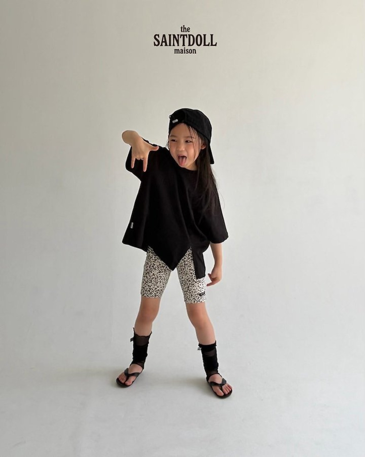 [SAINTDOLL] Diagonal cut tee (XL/JS/JM) / [세인트돌] 사선절개티 (XL/JS/JM)