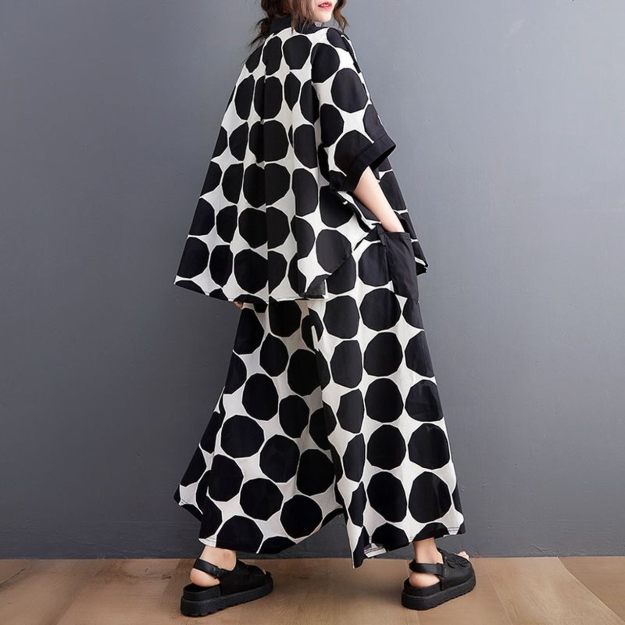 モノトーン ドット セットアップ  30114