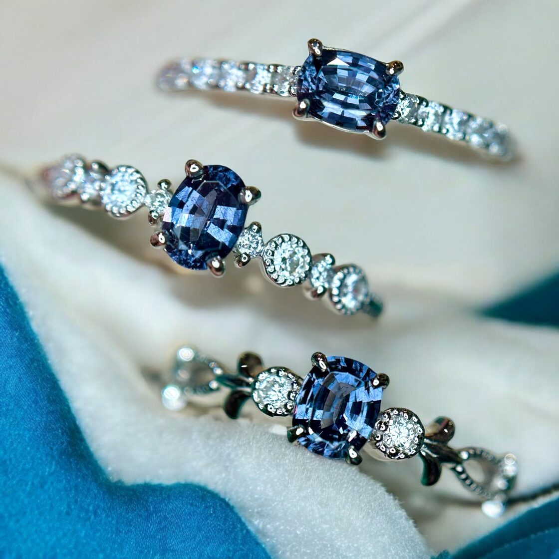 ベキリーブルーガーネットダイヤモンドリングpt950 0.317ct D0.03ct 高 
