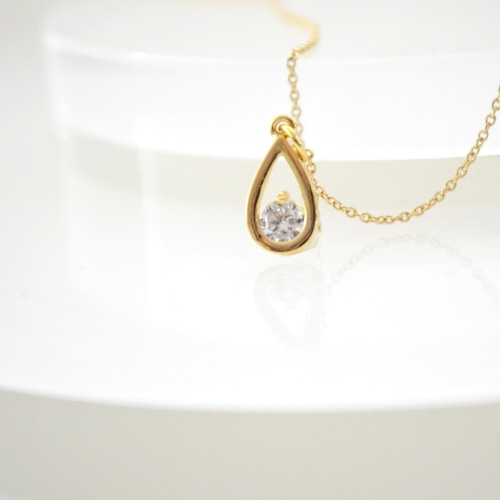 Drop Zirconia Necklace