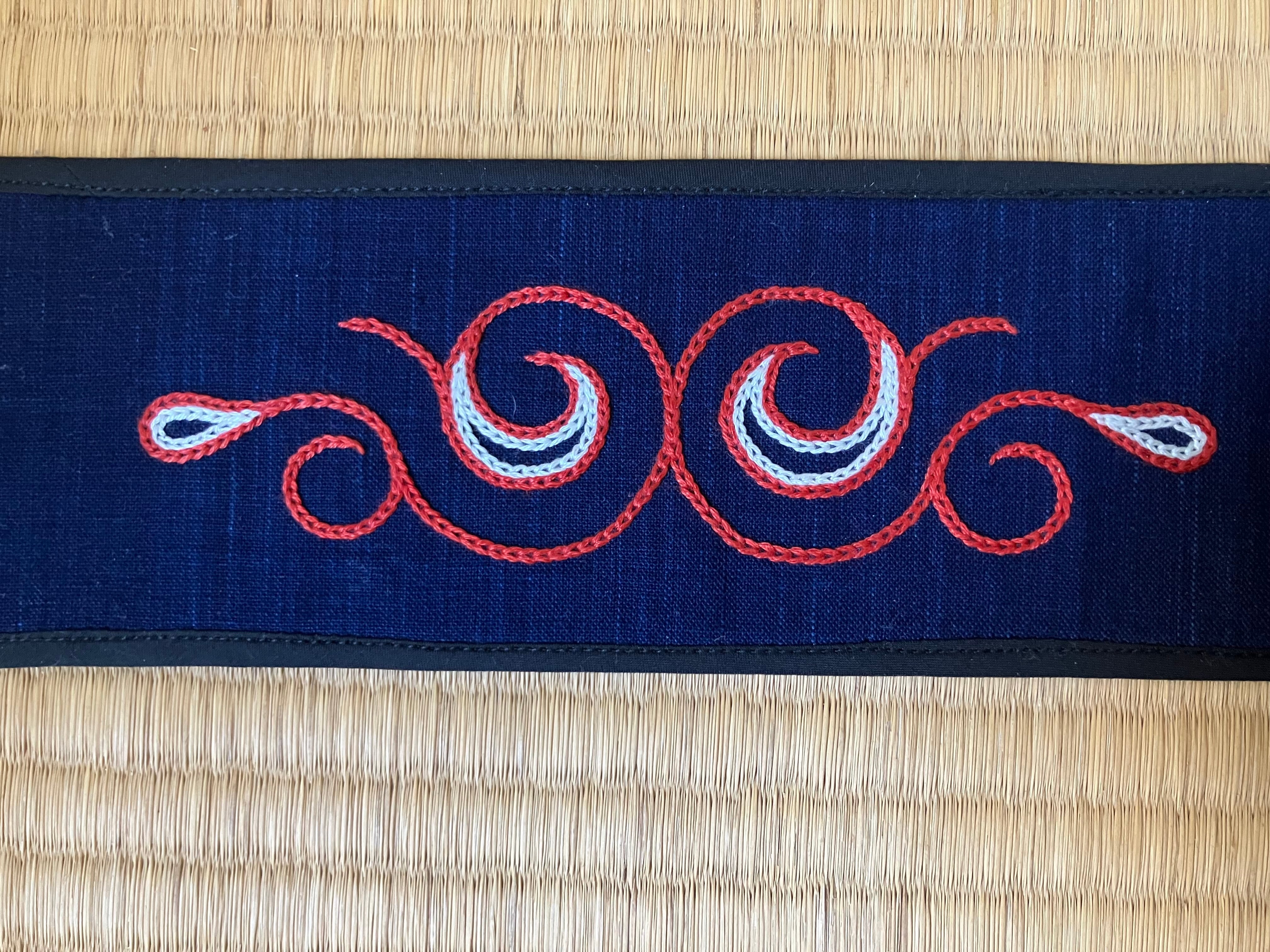 アイヌ手刺繍 胴巻きセット | クオレ三線工房えぞ三弦