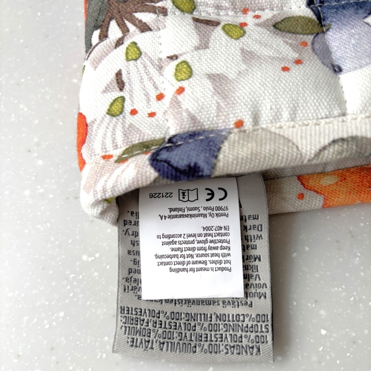 【PENTIK】 Metsämarja Oven Mitten（メッツァマルヤ オーブン ミトン） マルチカラー