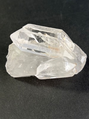ブラジル産　水晶ポイント　約75g