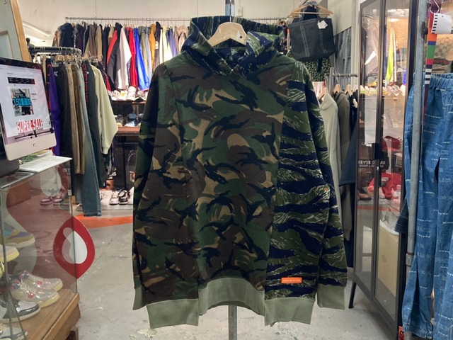 ALWAYS OUT OF STOCK SWITCHED CAMO PULLOVER HOODIE MEDIUM 14874