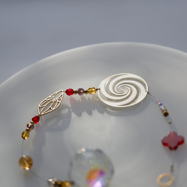 元気＆活力アップ＊カーネリアンとシトリン入り 右回りのスパイラルサンキャッチャー
