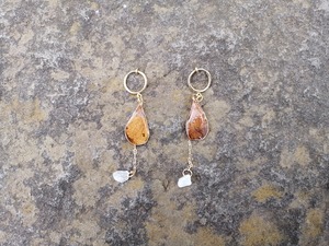 【Earrings】薔薇×白水晶