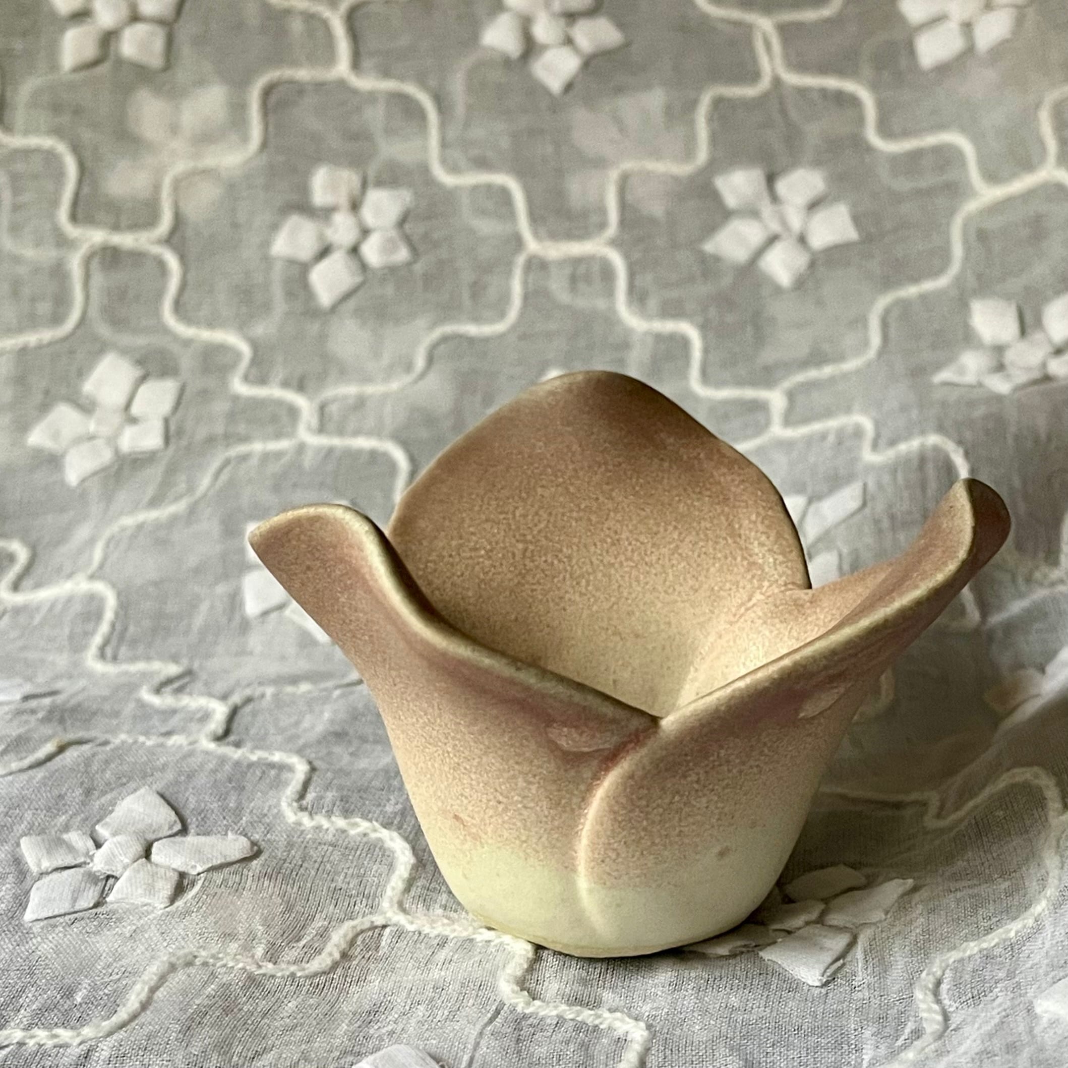Flowers 花 | TSUNE;田中恒子の器 オンラインストア Flowers 花 | TSUNE;田中恒子の器 オンラインストア
