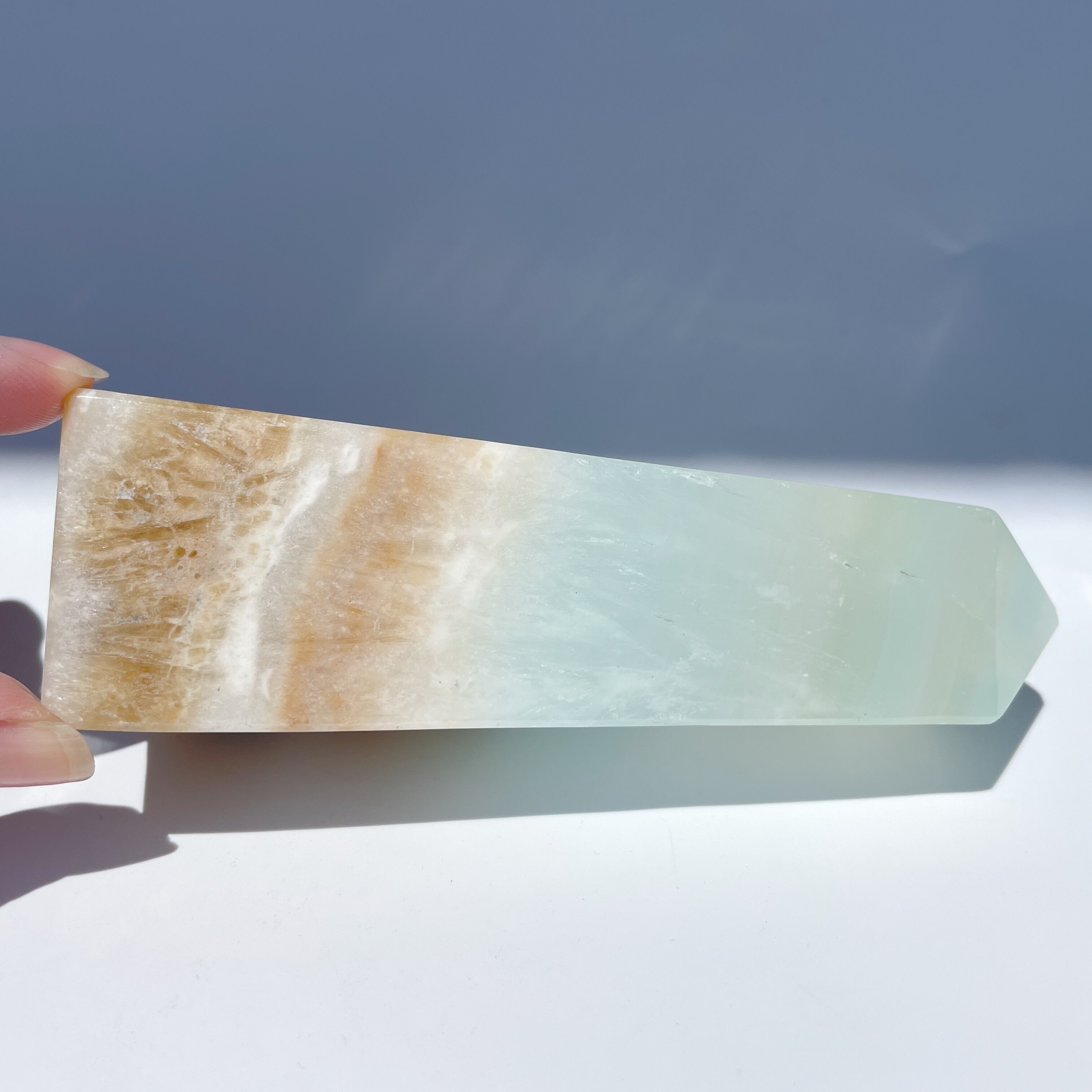 カリビアンブルーカルサイト(クリアタイプ) タワー15◇Caribbian Blue Calcite◇天然石・鉱物・パワーストーン