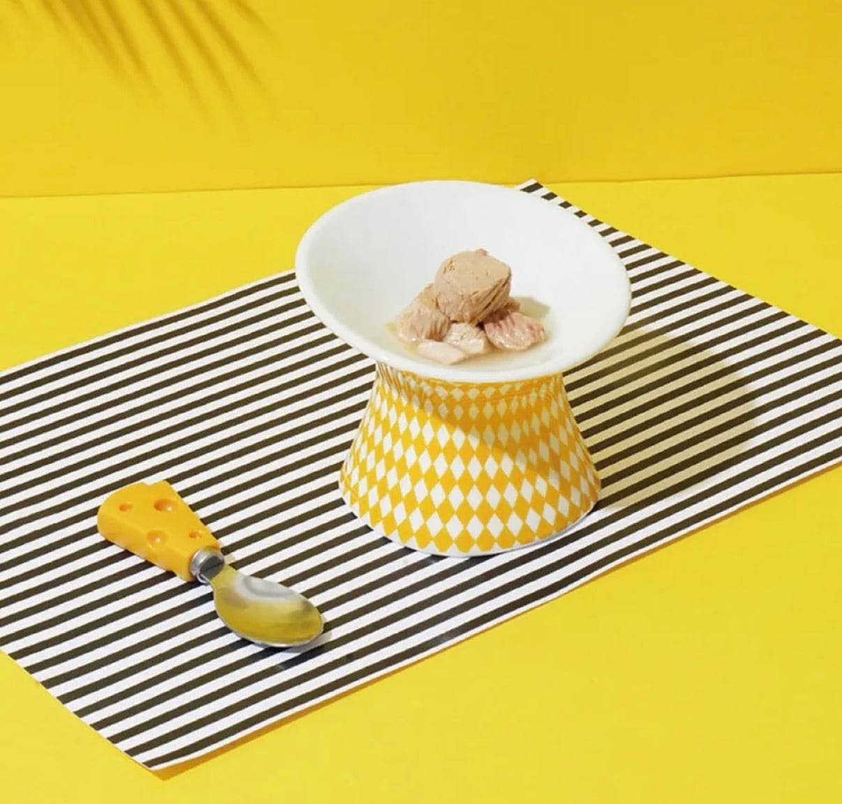 『ZEZE』犬猫用フードボウルYELLOW TALLサイズ/PET HIGH-HEELS BOWLTALL