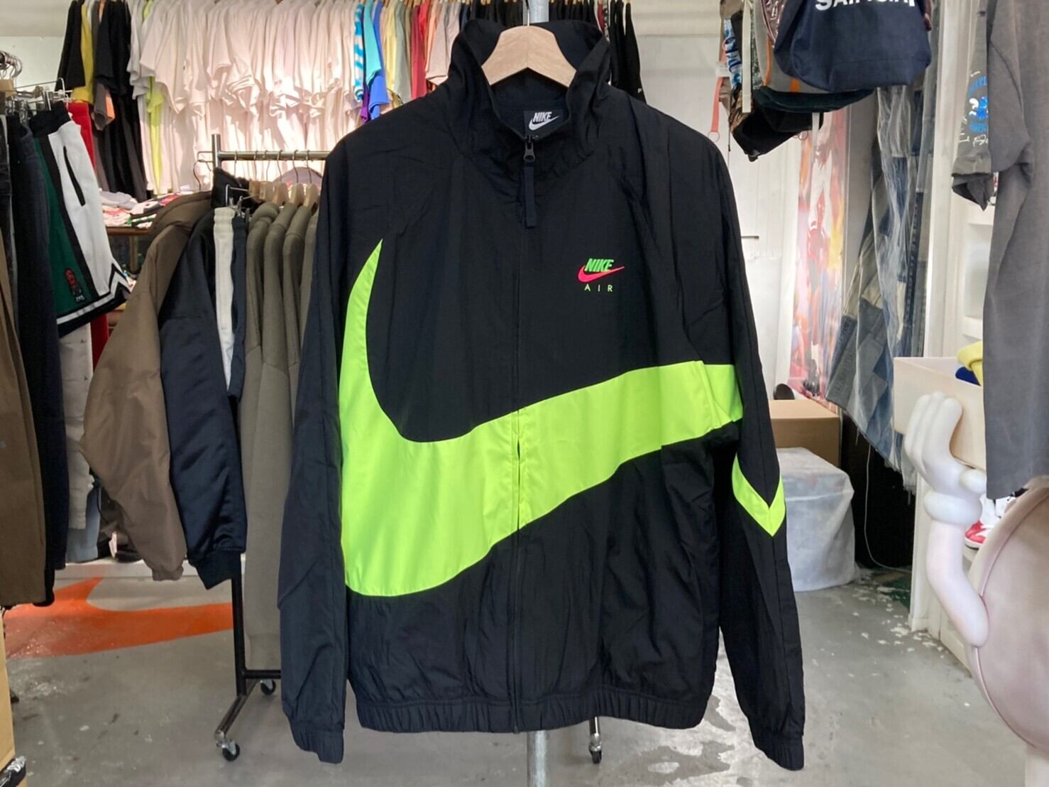 XL NIKE CITY NEON HBR WOOVEN JACKET