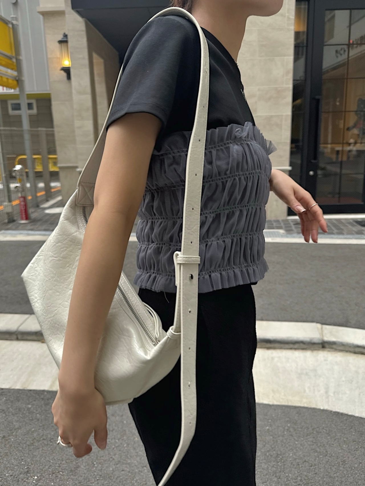 long shoulder trapezoid form bag