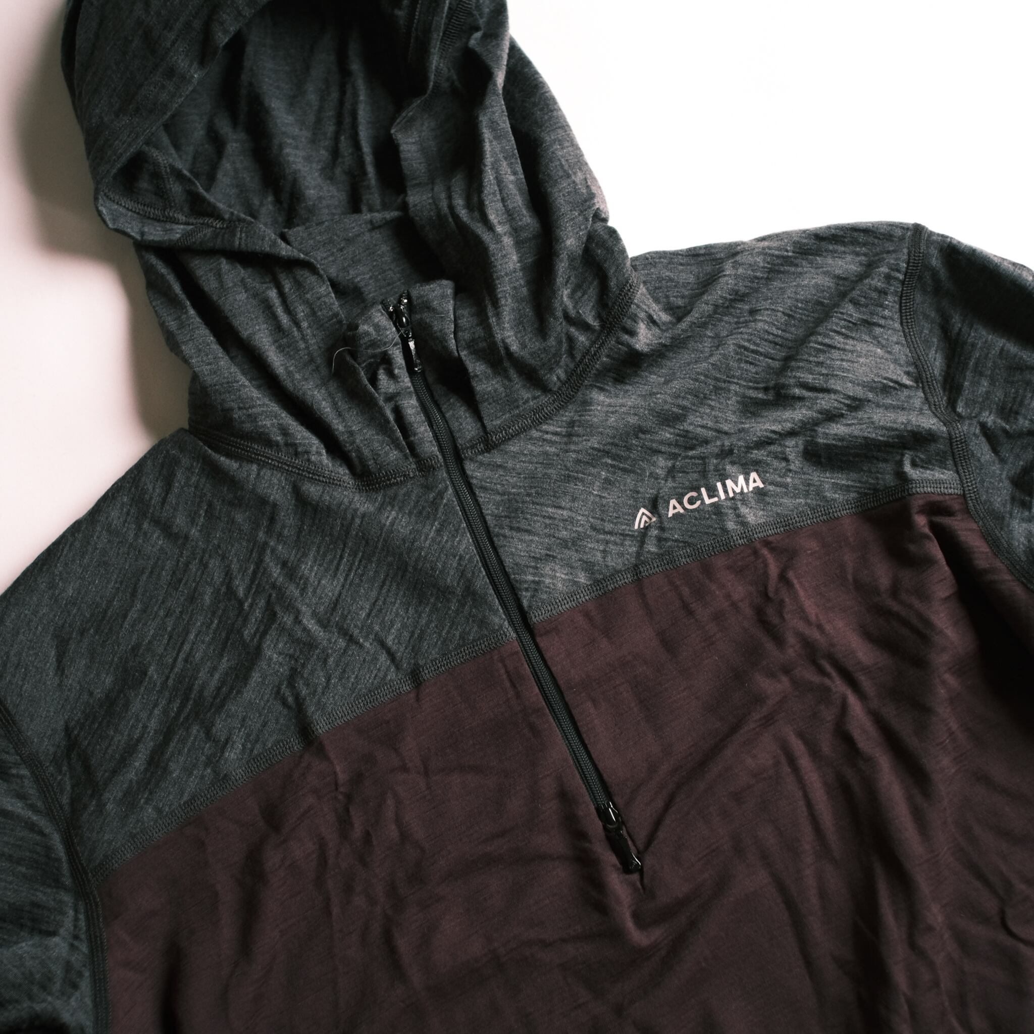 ACLIMA / LIGHTWOOL 180 HOODIE (着心地抜群、ありそうでなかった2WAY