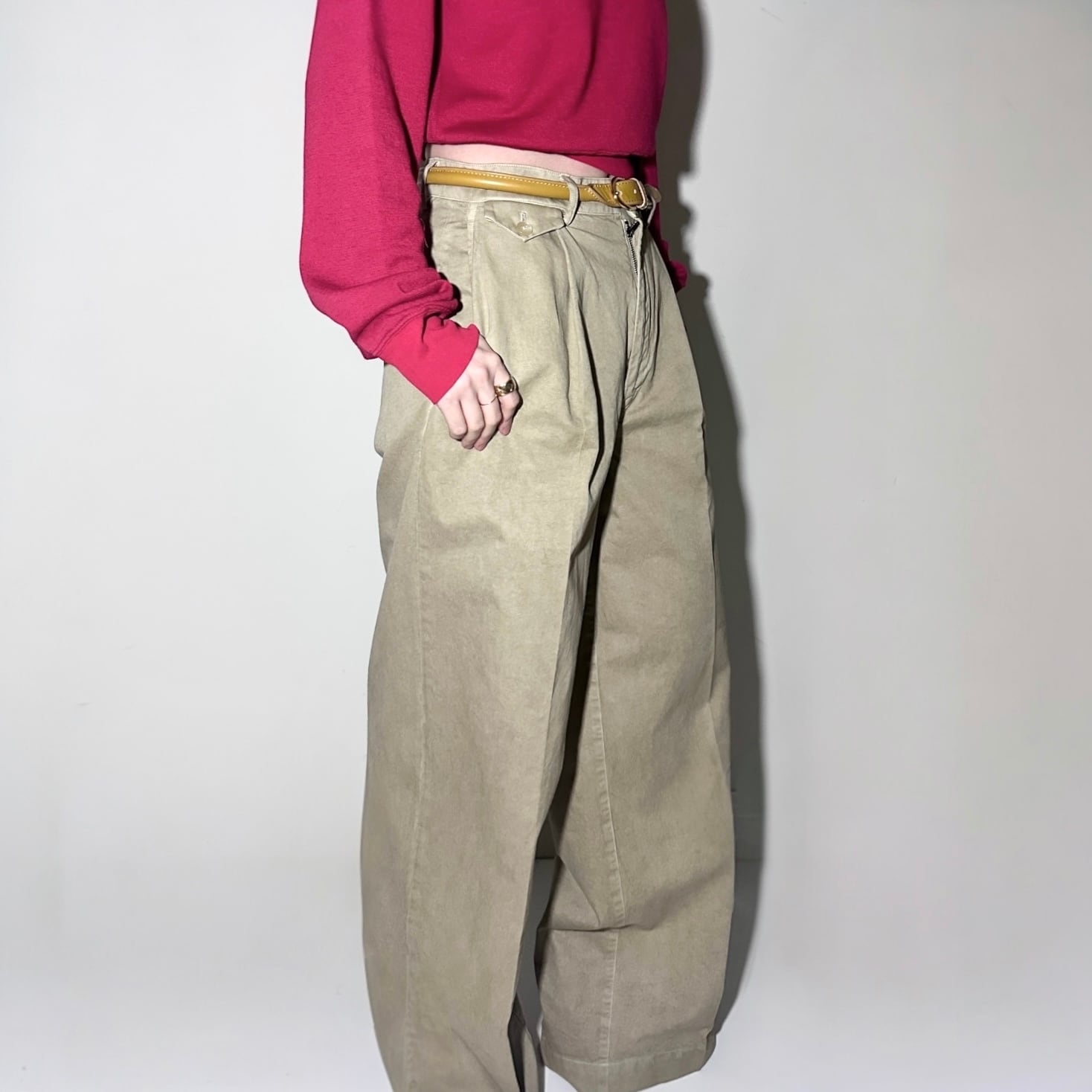 AURALEE  [GARMENT-DYED FINX LIGHT CHINO PANTS]