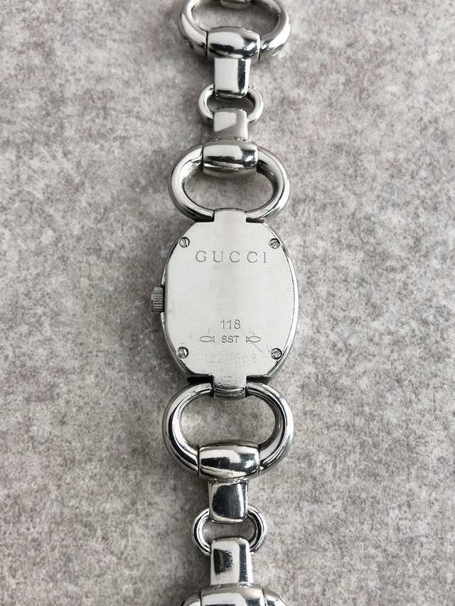 GUCCI グッチ 腕時計 シルバー オーバル ステンレススチール クウォーツ トルナヴィーニ vintage ヴィンテージ オールド v334y3