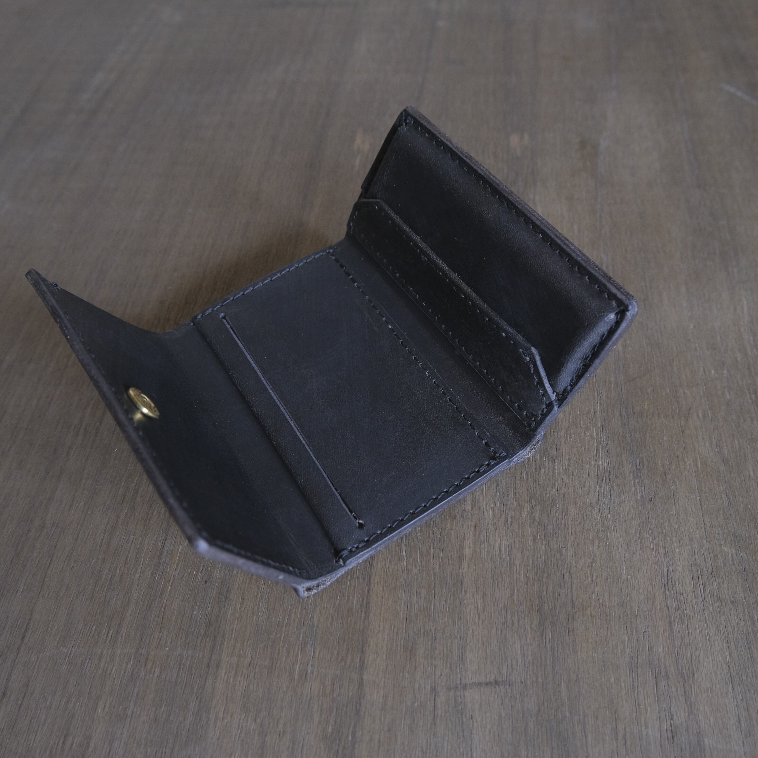 財布 レザー 真鍮ホック 【公式通販】