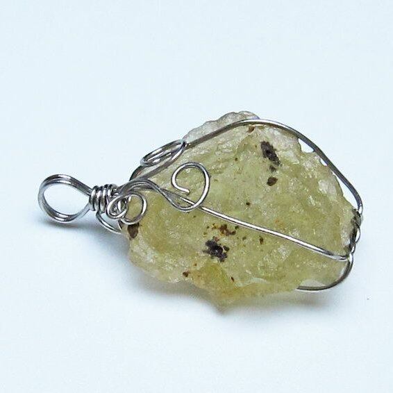 リビアングラス ペンダント 一点物 メール便可 112-13744