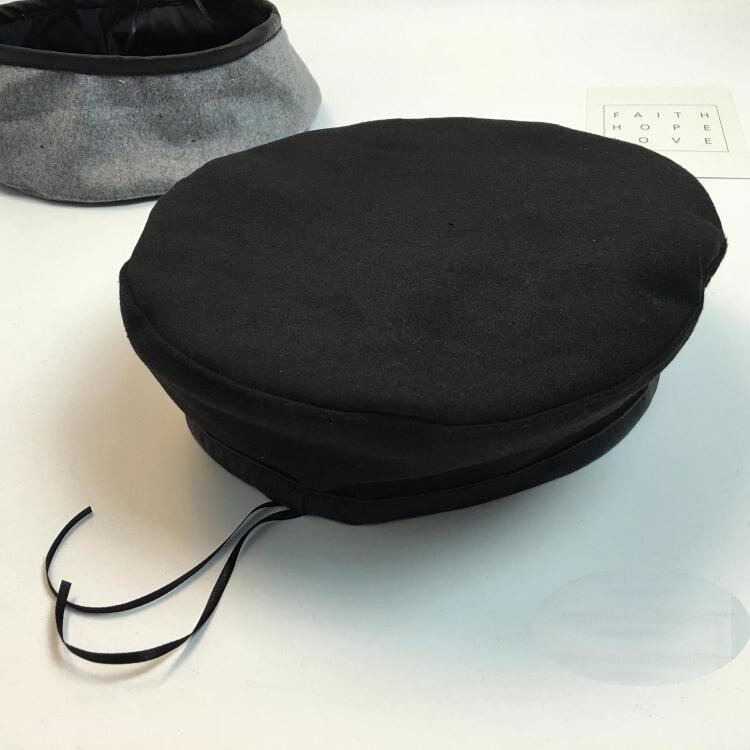 ベレー帽 【黒】 レディース シンプル 無地 フェルト ハット 小顔効果 女優帽 キャップ ベーシック 帽子 婦人帽 おしゃれ ブラック