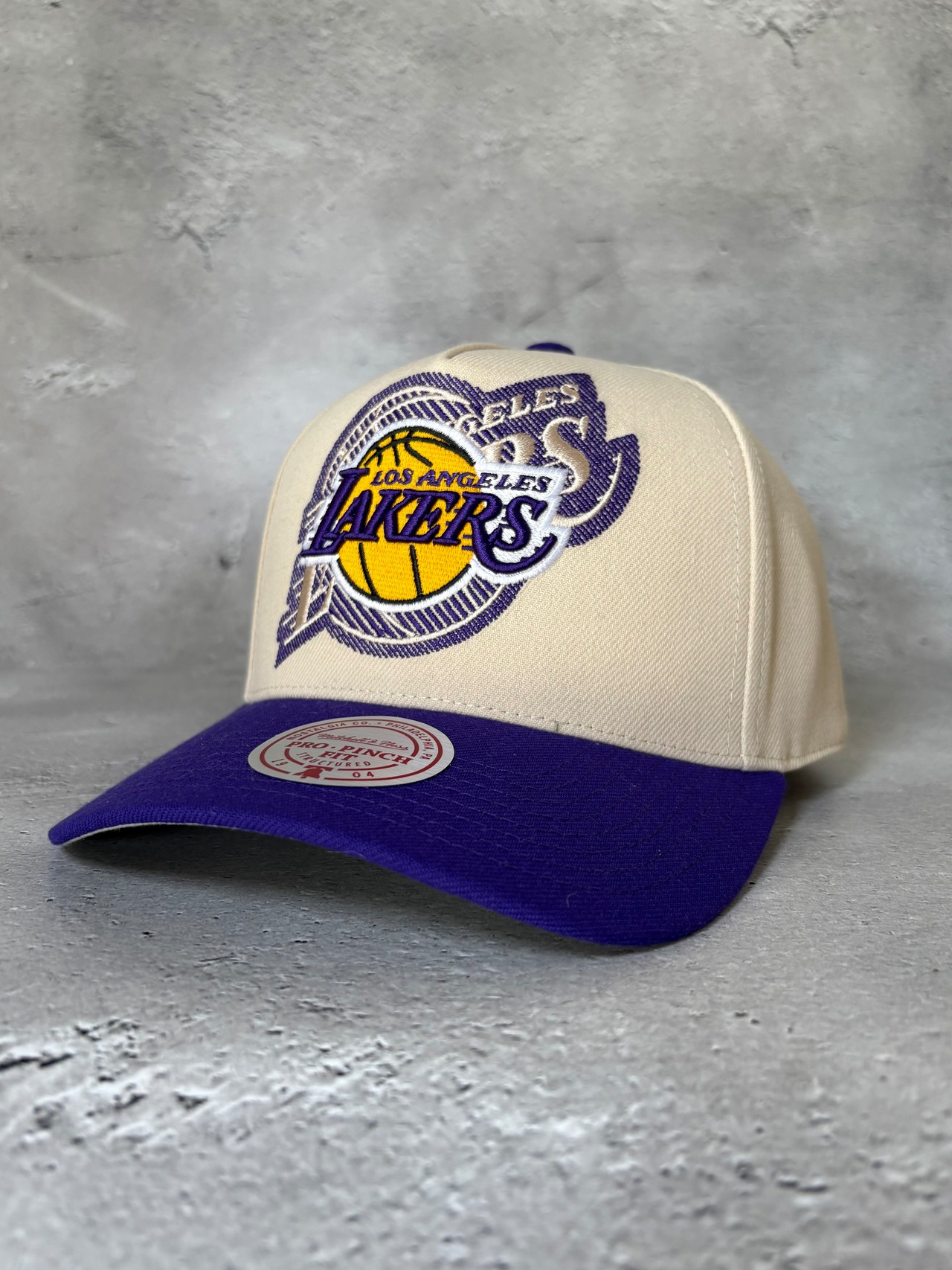 Michell＆Ness/ミッチェル＆ネス NBA  レイカーズ  OFF TILTED PRO SNAPBACK LOS ANGELES LAKERSキャップ