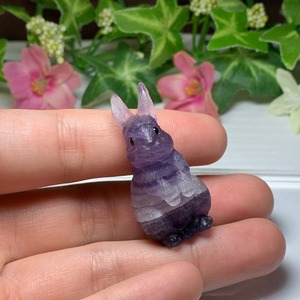 1.フローライトうさぎ・インテリア