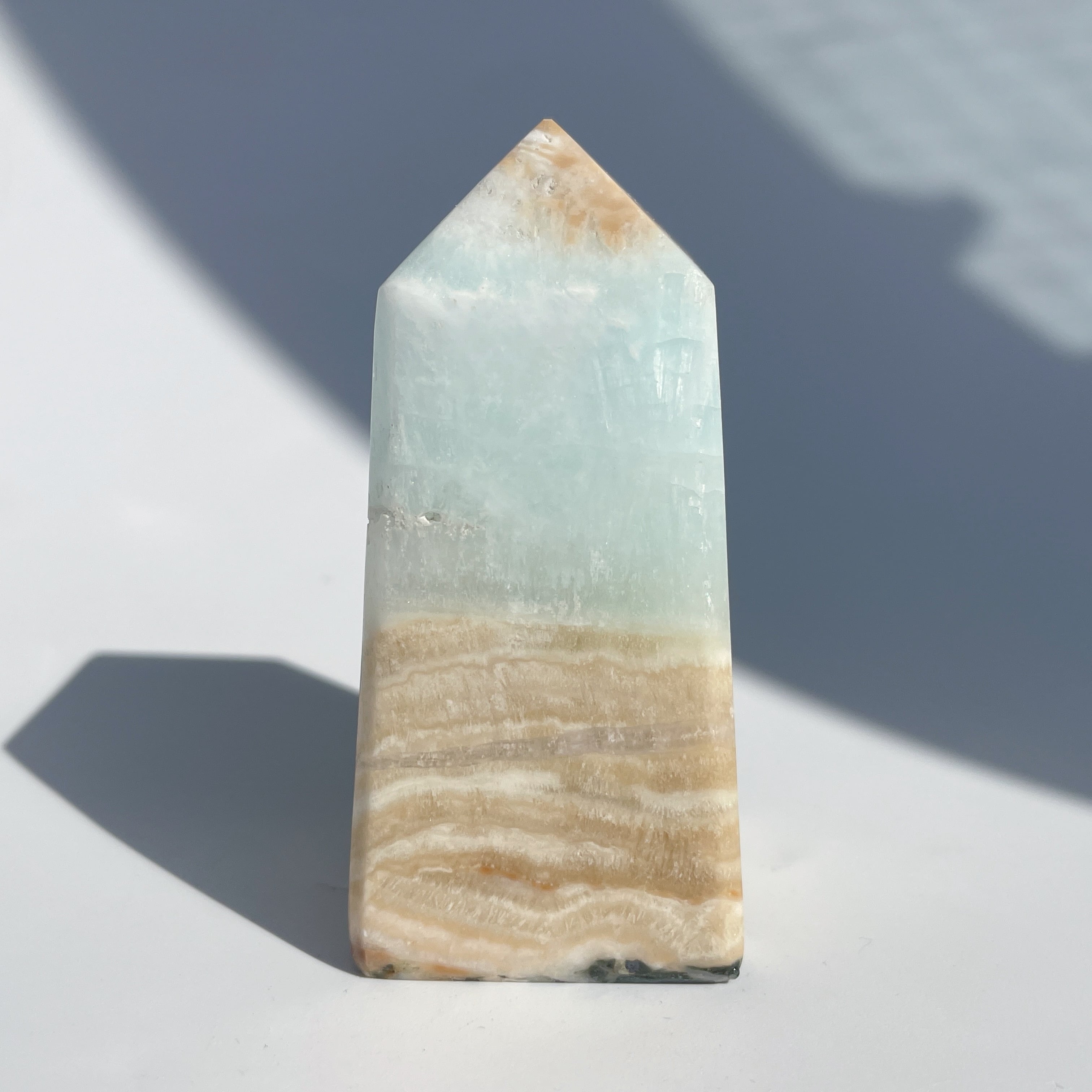 カリビアンブルーカルサイト キューブ スクエア 天然石 ヒーリングストーン カリビアンブルーカルサイト タワー92◇ Caribbian Blue Calcite