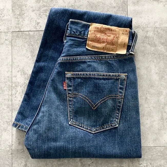 Levi's - リーバイス501 W36 ヒゲ ハチノス 古着 00s Y2K 21843の通販
