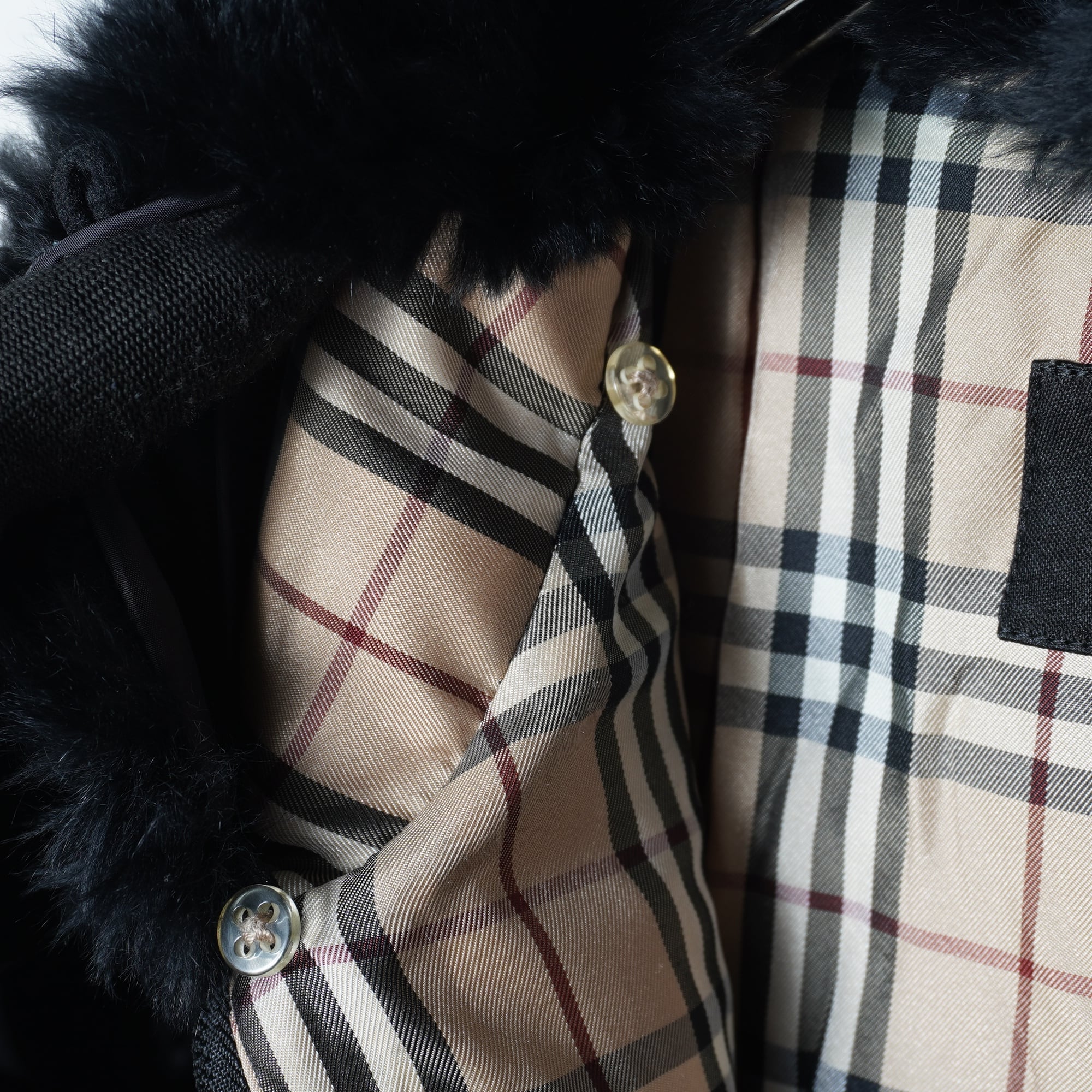 BURBERRY】バーバリー ロゴジップ・ラビットファーキルティング