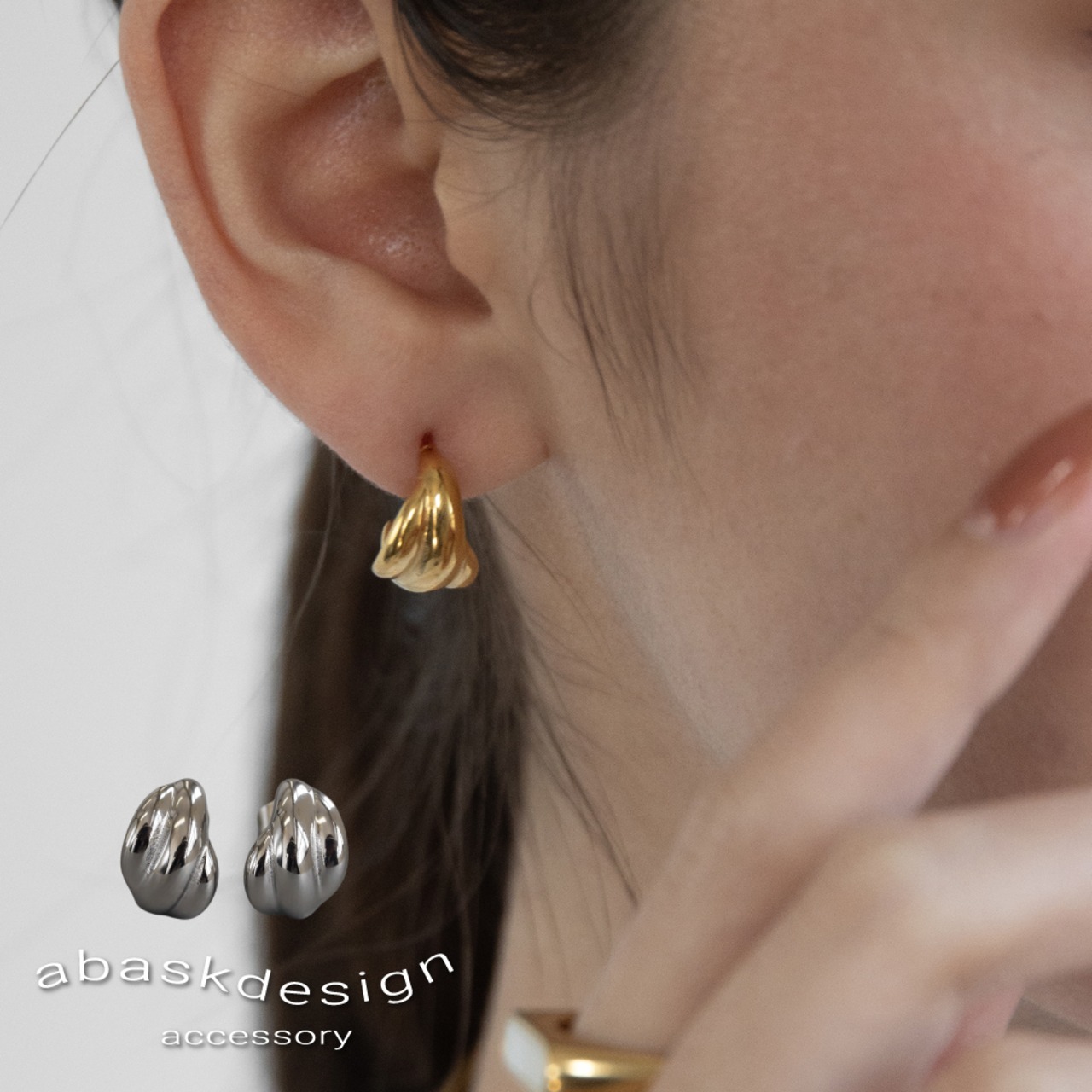 【ネコポス便】金属アレルギー対応のクラシカルウェーブピアス  2457