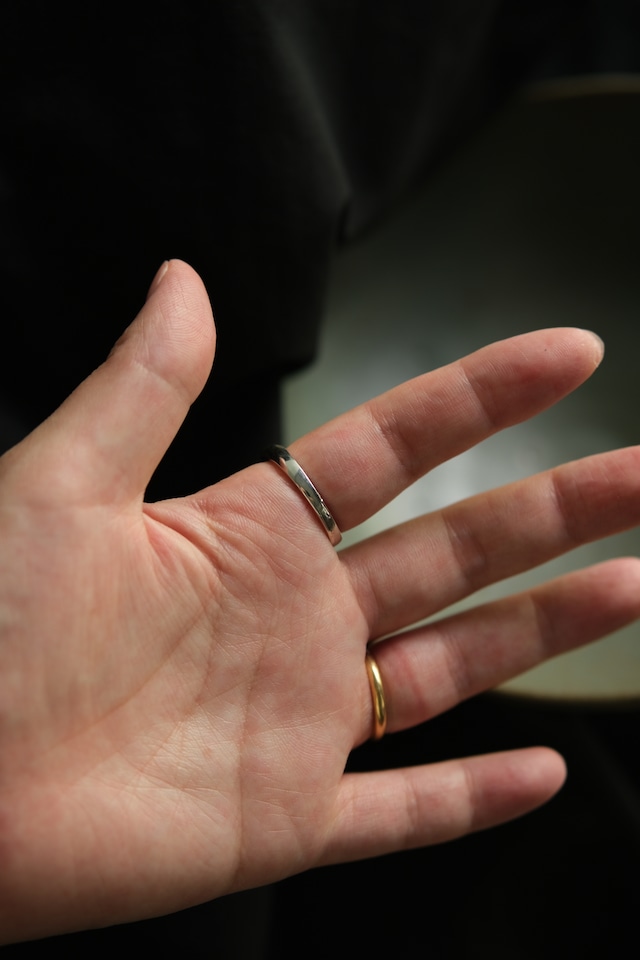 Utah/”XOLO JEWELRY” 925 silver Signet ring with hair line Thin ring