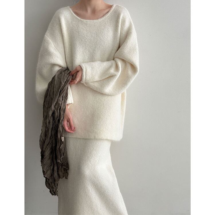 ふんわりやわらかニットアップ|リラックスシルエットのトップス&スカートセット A10040