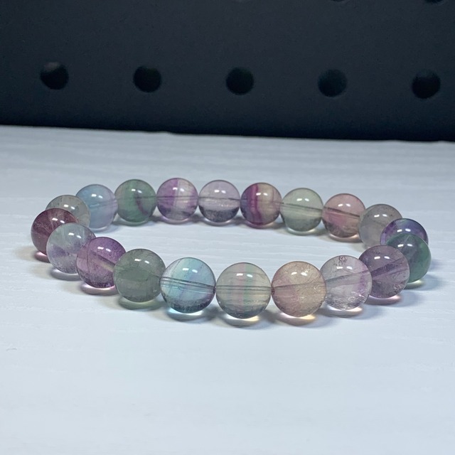 A66.優しい多彩なグラデーションフローライト・ブレスレット