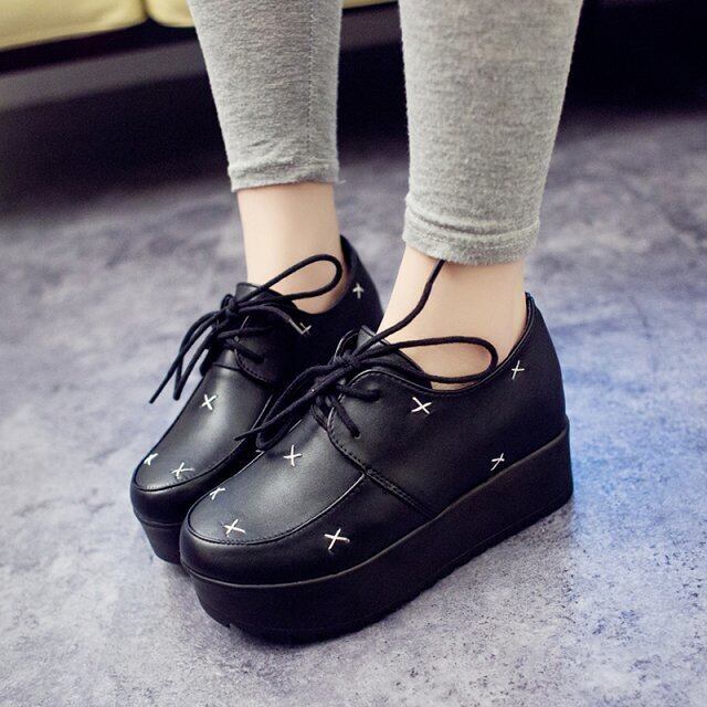 【新作】【送料無料】 トレンディな2017年春秋新色マッチングレディースシューズ、ブリティッシュレトロプラムプラムシューズ、機関車高さ上昇シューズ、シングルシューズ-アリババ 靴 スプリング 春物 オータム 秋物 10b74438462868